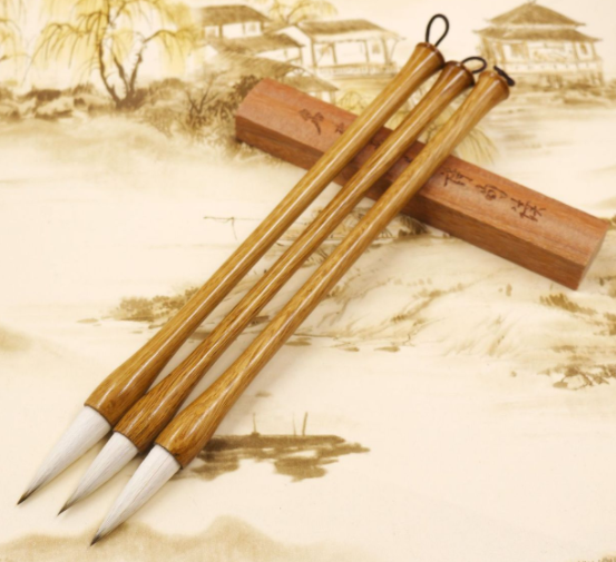 Bộ bút trung kiêm hào cán gỗ vàng