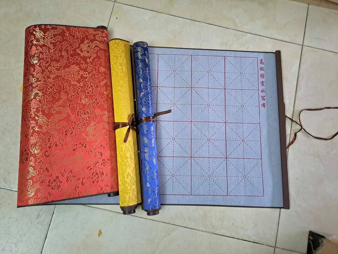 Vải viết bằng nước( bo gấm)